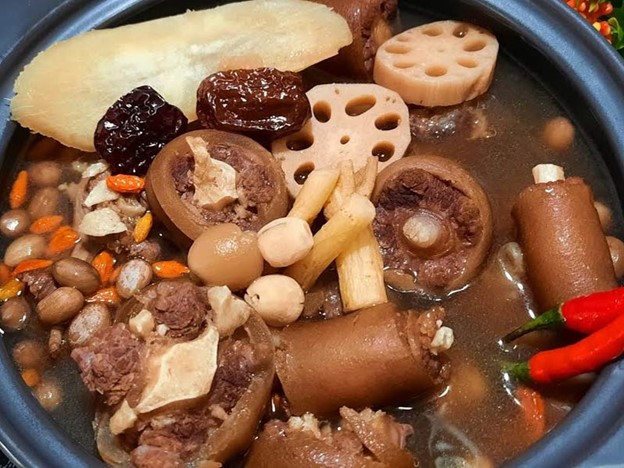 Công thức đuôi bò hầm thuốc bắc
